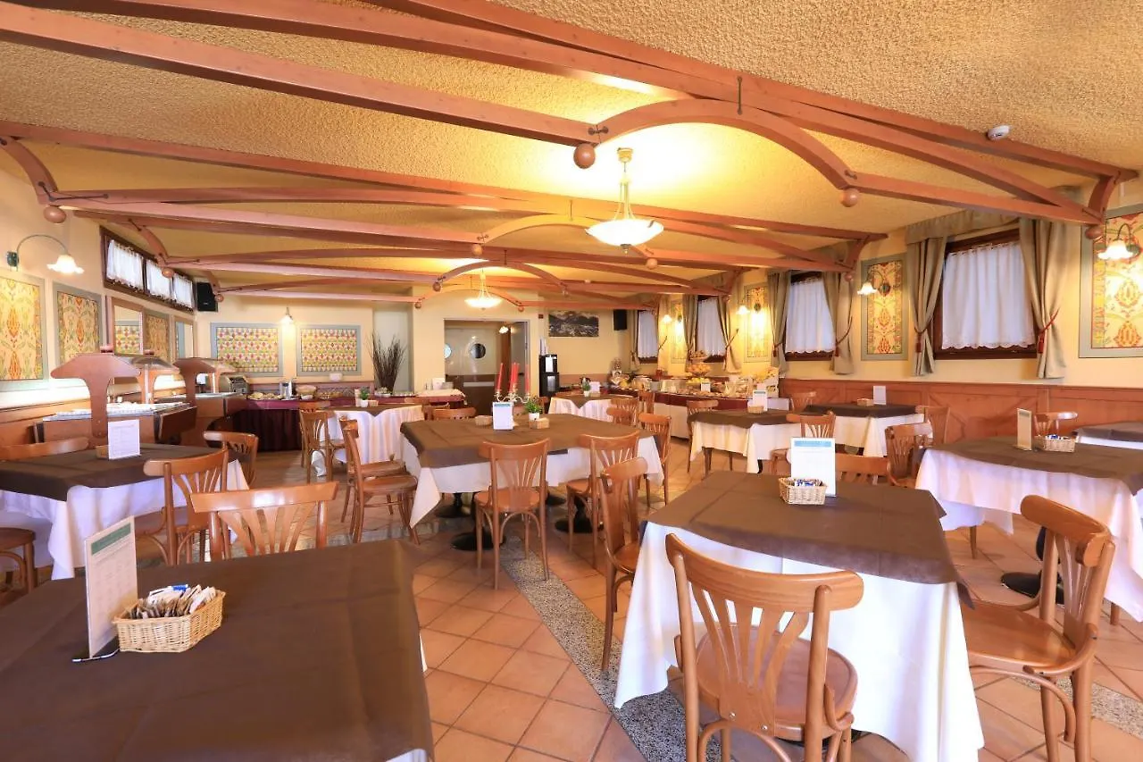 Palace Pontedilegno Resort Ponte Di Legno 0*,  Italy