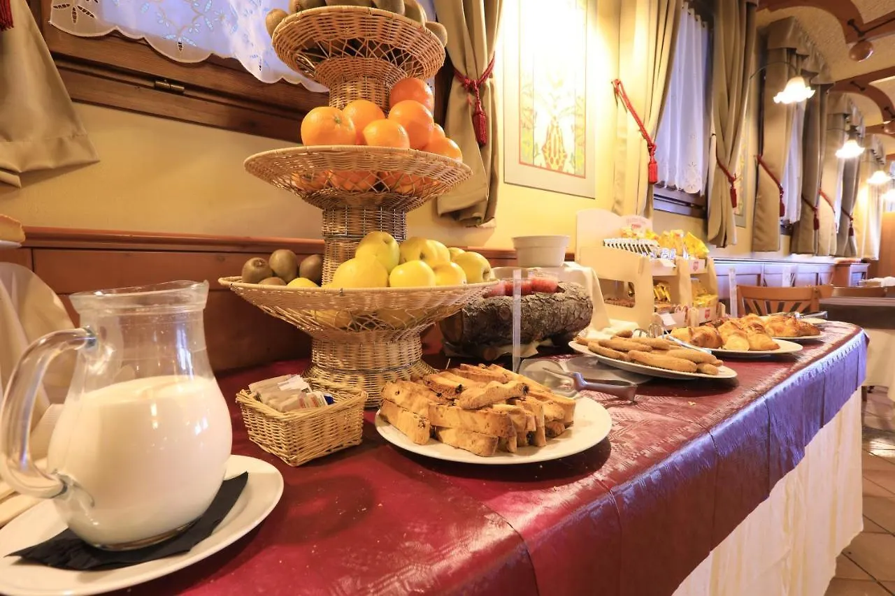 Aparthotel Palace Pontedilegno Resort Ponte Di Legno Italy